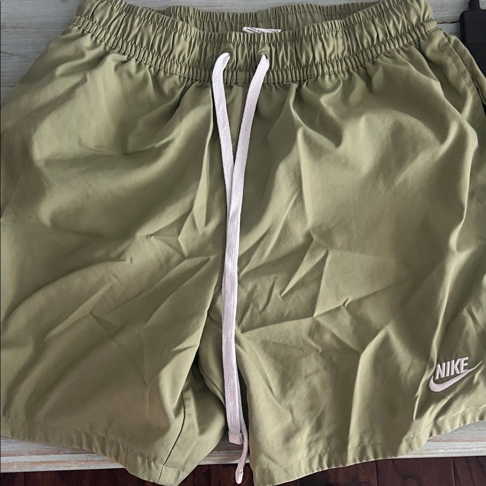 Nike Men's Khaki Athletic Shorts